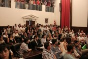 Morón | Metrobus con calzador y a espaldas de los vecinos