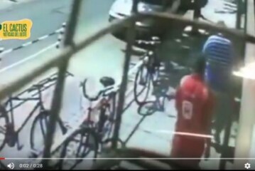 Video | Pescan a empleado municipal robando una bicicleta en pleno Castelar