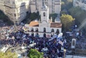 Una escuela que enseña, resiste y sueña recorrió el país y se concentró en Plaza de Mayo