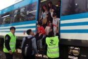 Tren Sarmiento | Una formación embistió a un auto y debieron evacuar a los pasajeros