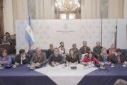 Diputados nacionales buscan frenar el avance de Farmacity