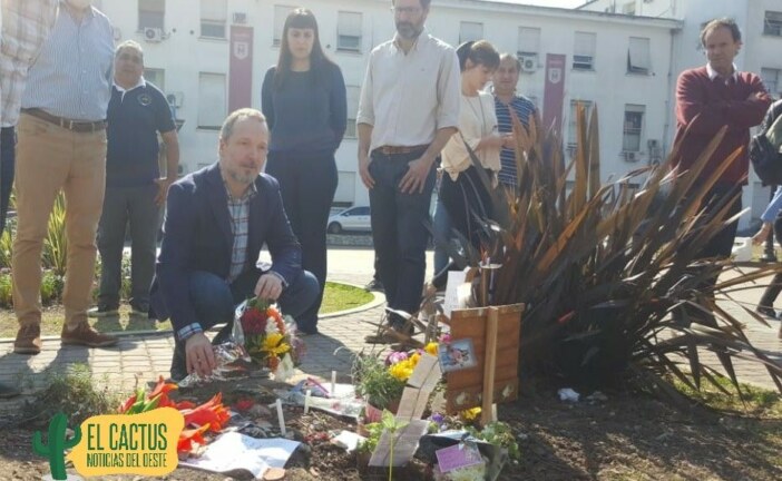 Morón | Martín Sabbatella visitó el lugar donde estaba el busto de Néstor Kirchner