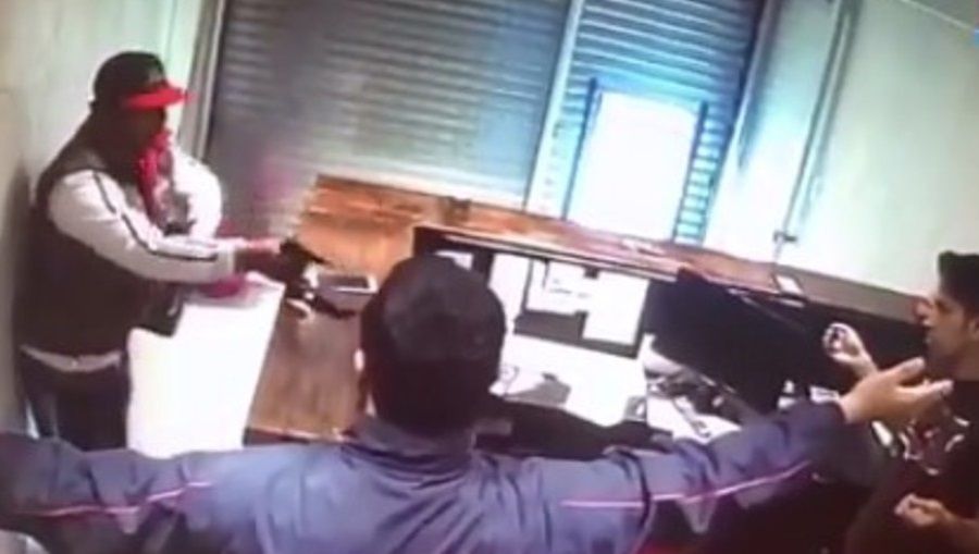 Haedo | Fallido robo a local de sushi termina con ladrón reducido por los trabajadores