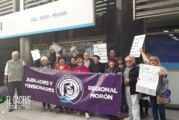 Morón | Jubilados presentaron un petitorio en la sede de PAMI