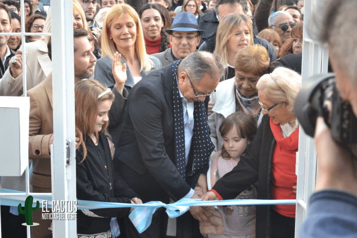 Ituzaingó | Descalzo y Magario inauguraron un Centro de Atención de Adultos Mayores