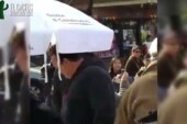 #Video | La gente expresó su bronca ante una mesa de campaña macrista en Ituzaingó