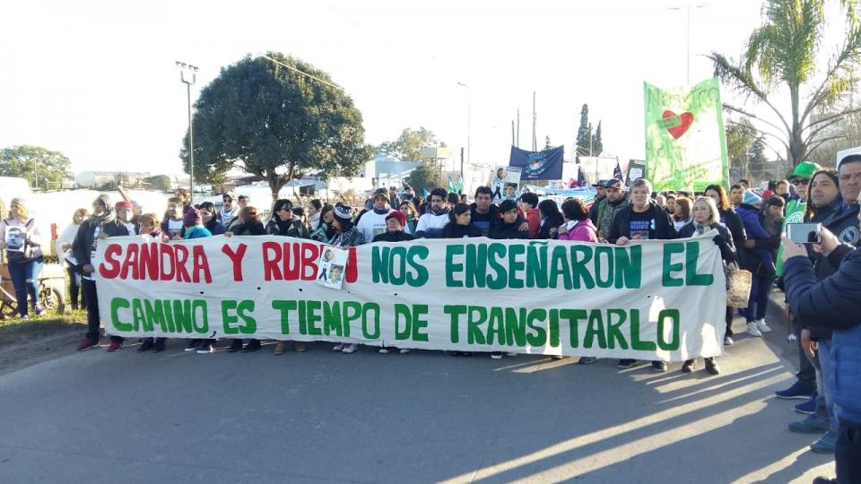 Moreno | Multitudinaria marcha a un año de la explosión en la Escuela 49
