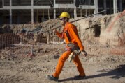 Sigue en caída la venta de insumos para la construcción: registró un 6.7%