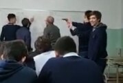 Colegio Emaus | Arma en clase, escándalo y sanción