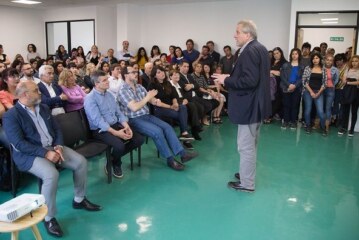 UNAHUR | Nueva linea de becas para mujeres en las carreras de Ingeniería e Informática
