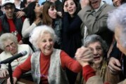 Viralizando amor | Abuelas de Plaza de Mayo sigue buscando nietos y recibe denuncias por mail