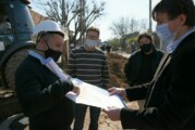 Morón | Lucas Ghi recorrió obras del plan cloacal en barrio Belgrano