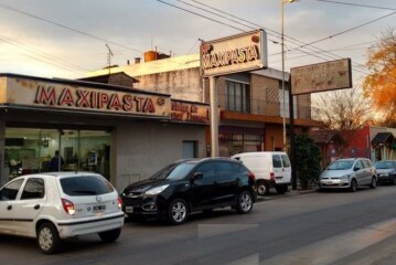 Castelar | Cerró Maxispasta por un caso sospechoso de coronavirus
