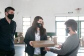 Conectar Igualdad | Mariel Fernández participó de la entrega de netbooks en Moreno