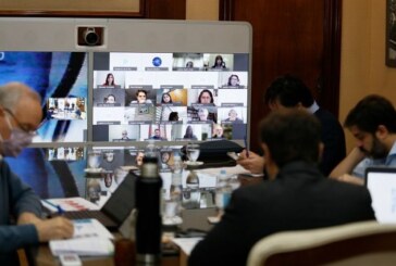Kicillof se reunió con especialistas e intendentes para analizar la situación epidemiológica de la provincia