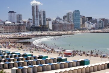 Menos turistas, estadías más cortas y desplome del consumo: los primeros números de la temporada bonaerense