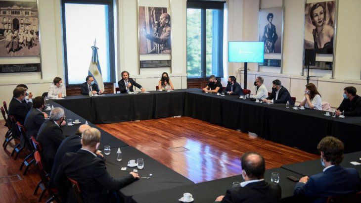 Santiago Cafiero se reunió con intendentes por la Ley de Góndolas y Precios Cuidados