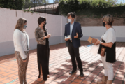 Morón | Lucas Ghi entregó equipos para medir el dióxido de carbono a escuelas del distrito