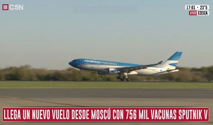 Llegó un nuevo vuelo de Moscú con 756 mil dosis de Sputnik V