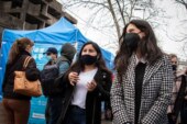 Moreno | Noelia Saavedra y Paula Español recorrieron el Mercado Federal Ambulante