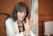 País | Vilma Ibarra: “El Presidente no ha aceptado ninguna renuncia de las presentadas”