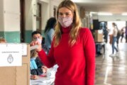 #Elecciones2021 | Votó la candidata de Manes en Hurlingham, Andrea Giorgini