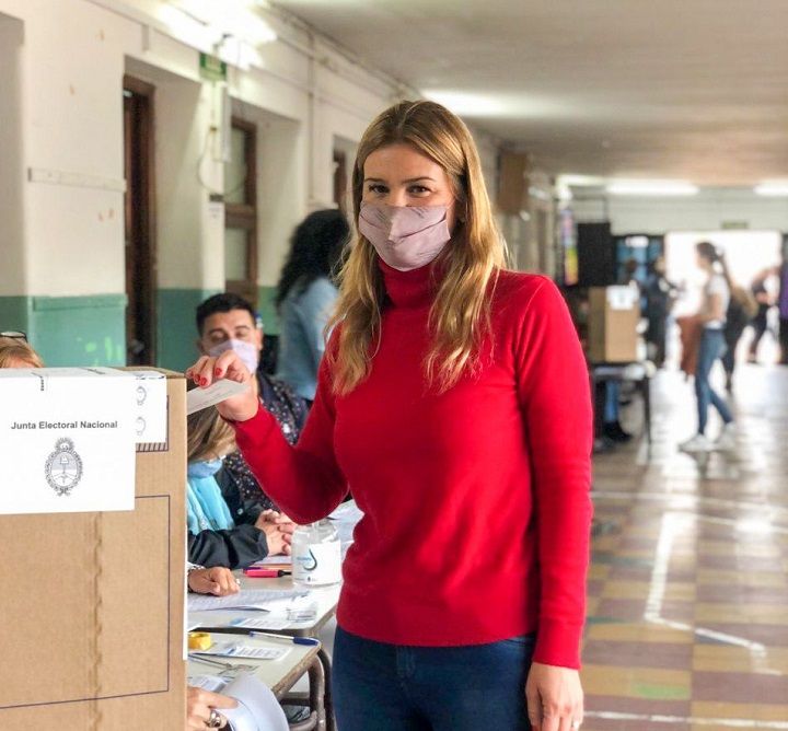 #Elecciones2021 | Votó la candidata de Manes en Hurlingham, Andrea Giorgini