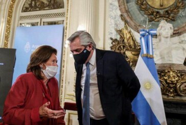 Alberto Fernández criticó la tapa de Clarín sobre la renuncia de Highton a la Corte
