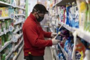 El gobierno dictó por decreto un nuevo congelamiento de precios