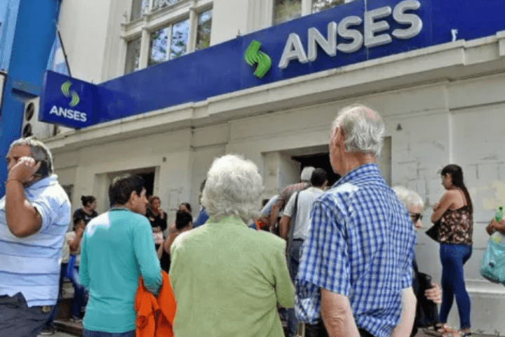 País | Nuevo aumento del 12,11% para jubilaciones, pensiones y asignaciones