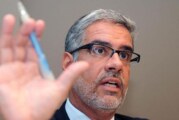 Roberto Feletti adelantó que los medicamentos se suman al congelamiento de precios