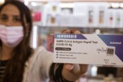 Más de 19 mil autotests de COVID vendidos en farmacias: cuáles son y cuánto cuestan