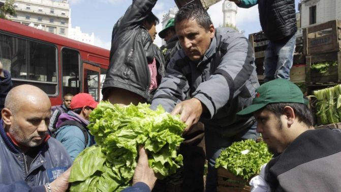 El Gobierno confirmó que planea la creación de una Empresa Nacional de Alimentos