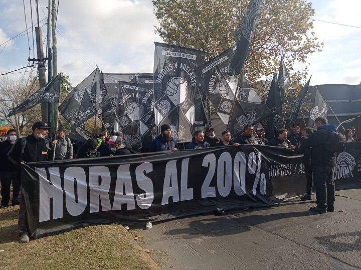 Merlo | Jornada de protesta y paro de los trabajadores del neumático