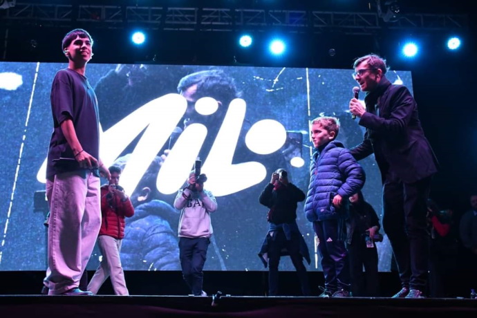 Morón festejó el Día del Amigo con Milo J
