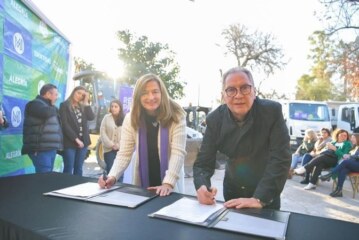 Ituzaingó | Alberto Descalzo firmó la adhesión al programa Municipios por la Igualdad