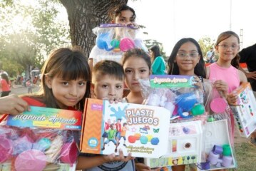 Llegan los Reyes Magos con juguetes para las chicas y chicos de La Matanza