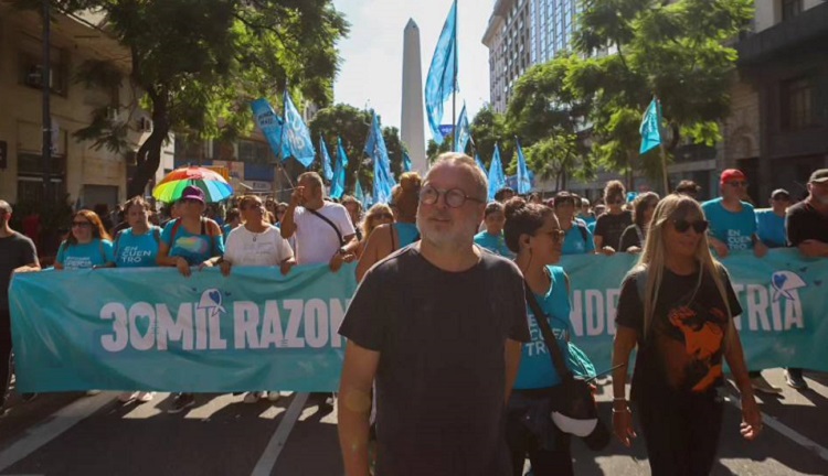 Martín Sabbatella: “A 48 años del Golpe seguimos defendiendo nuestra Democracia”