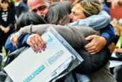 Hurlingham | Mena y Selci entregaron más de 200 escrituras al Barrio 8 de Marzo