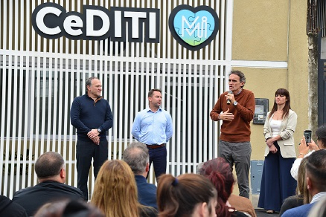 Ituzaingó | Descalzo y Katopodis inauguraron el CDI “Eva Perón” para familias TEA