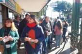 Los candidatos y candidatas del FITU recorrieron Morón y Merlo