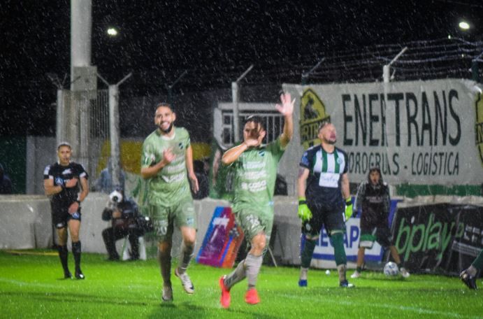 Resumen | Fin de semana caliente para los equipos del oeste en el ascenso