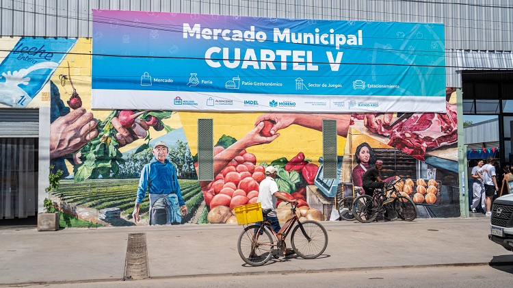 Moreno impulsa el Mercado Municipal de Cuartel V con precios accesibles