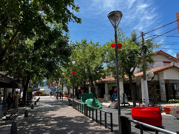“Verano en Castelar”: música, gastronomía y promociones en Morón