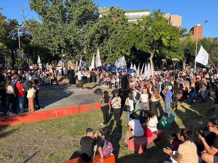 Elecciones en el PJ Morón: Con la presencia de Ghi, se presentó la lista “Perón Vuelve”