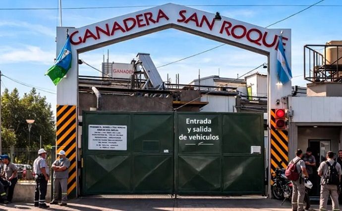 Morón | Finalmente se reabre el Frigorífico San Roque y se preservan los puestos de trabajo