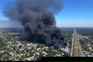 Impactante incendio en Moreno: más de 100 evacuados y temor por humo tóxico