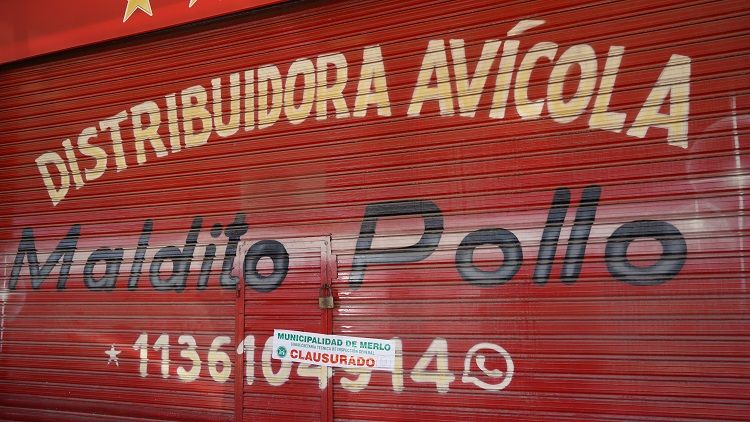 Merlo | Multa millonaria y clausura para empresa avícola que arrojaba residuos en la vía pública