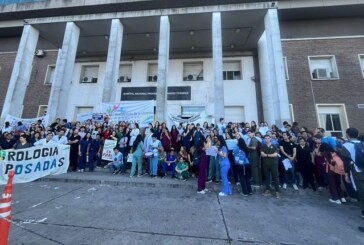 Hospital Posadas | Residentes realizan un paro de 24 horas por reclamos salariales y laborales