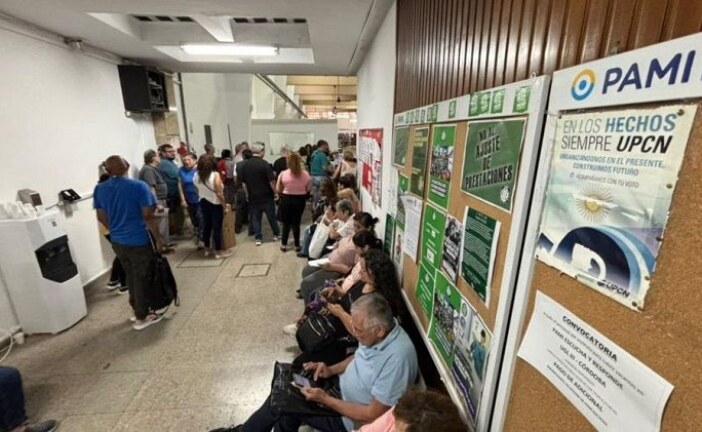 Inició este lunes un paro nacional por 72 horas de médicos de PAMI